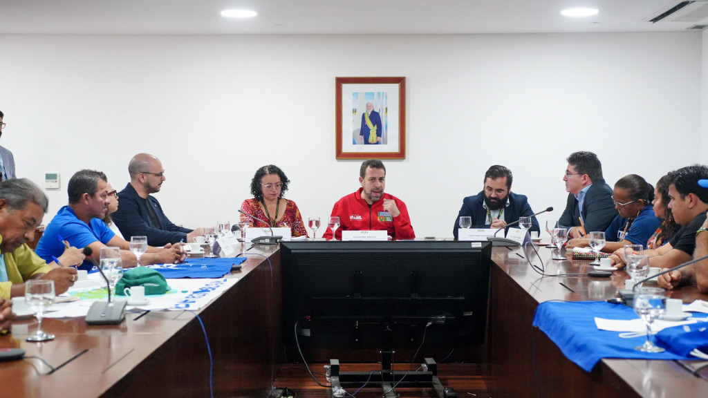 Ministro Guilherme Boulos recebe representantes do MPP
